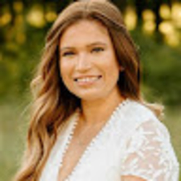 Meet your Posher, Silvia - Picture 1 of 1